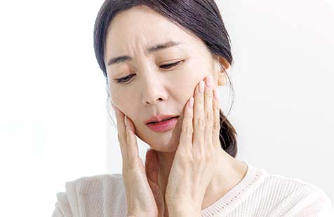 최소 침습 기술과 최신 마취 기법을 적용하여 신경치료 중 발생할 수 있는 통증을 최소화하는 부산 영도구 편한치과 안심 시스템