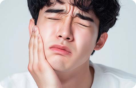 열전도율이 낮아 시술 후 온도 변화에 따른 이 시림 증상을 최소화하는 영도 편한치과 지르코니아 안심 진료v