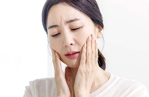 최소 침습 기술과 최신 마취 기법을 적용하여 신경치료 중 발생할 수 있는 통증을 최소화하는 부산 영도 편한치과 저통증 안심 진료